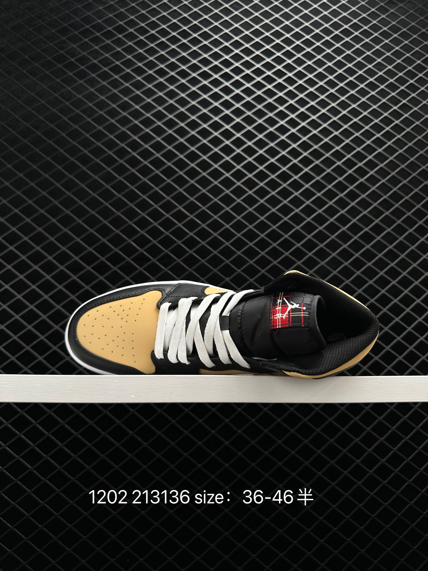 Air Jordan 1 Mid“Light Smoke Grey”